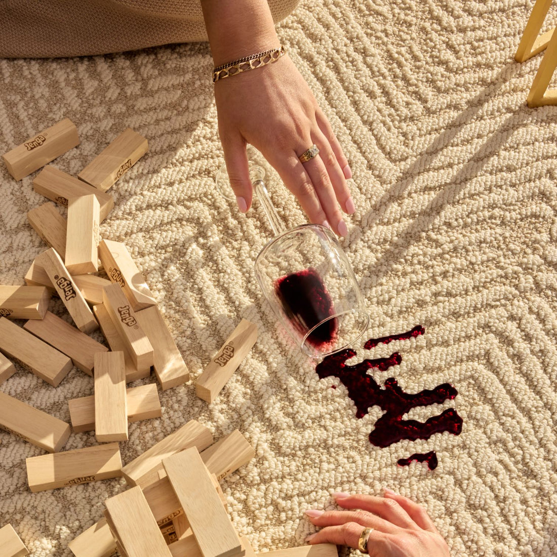 How to Choose a Rug for Your Living Room (The Right Way)